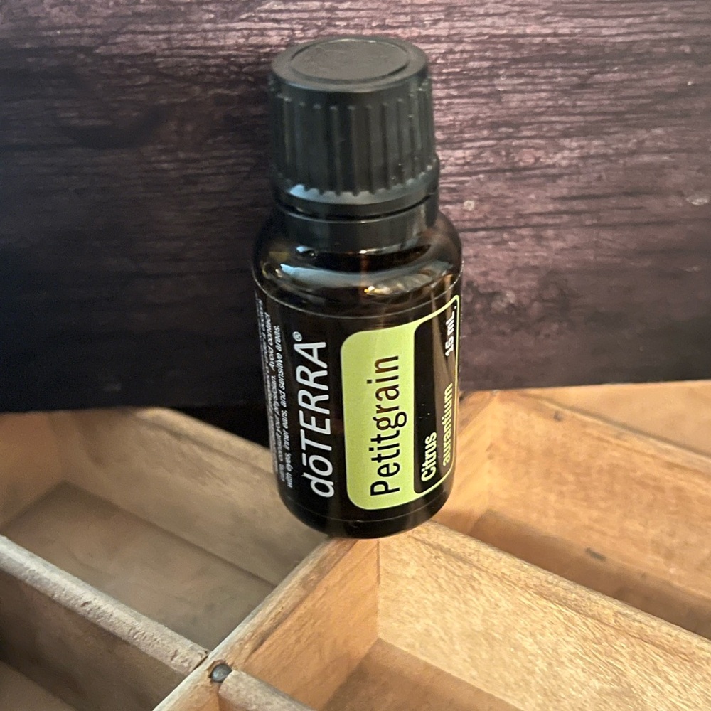 Doterra Petitgrain Essential Oil - Black and Green